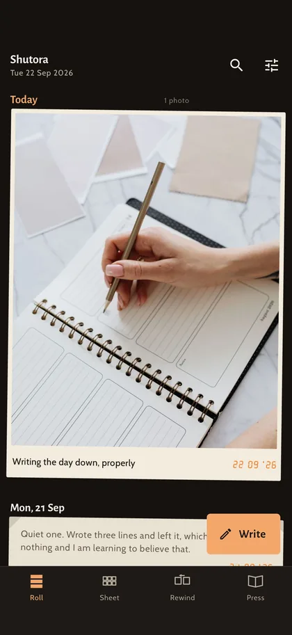 Every day comes out as a print — Shutora screen